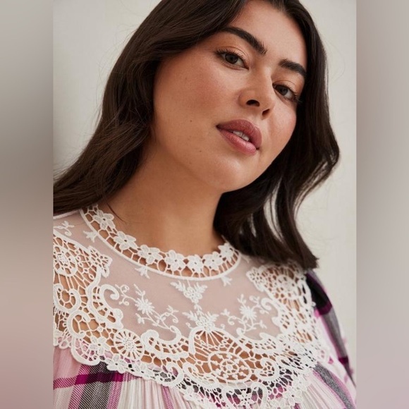 Torrid Plaid Crochet Lace Crinkle Gauze Blouse - Picture 3 of 13
